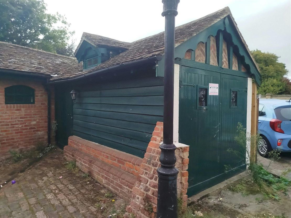 375-377, Rayleigh Road, Leigh-On-Sea, SS9 5PS