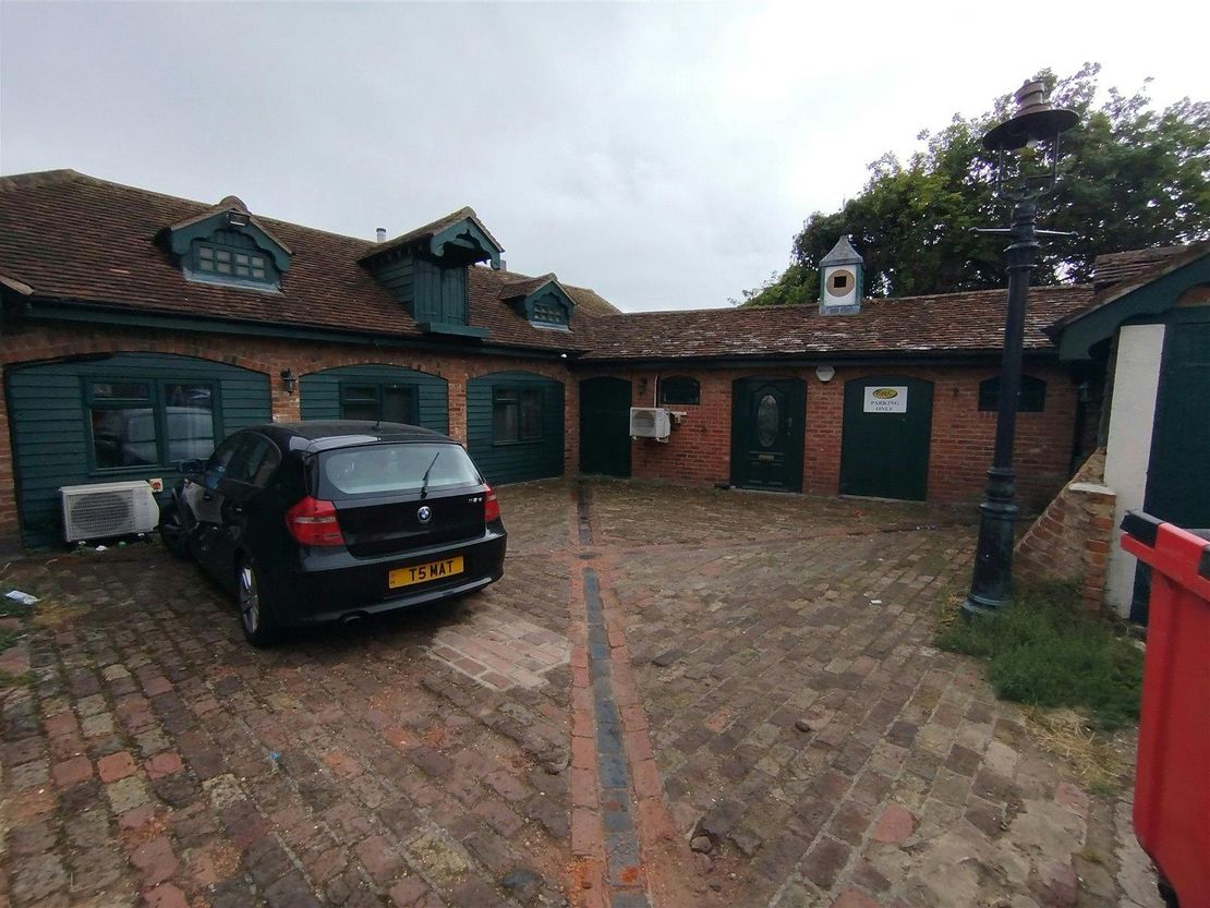 375-377, Rayleigh Road, Leigh-On-Sea, SS9 5PS