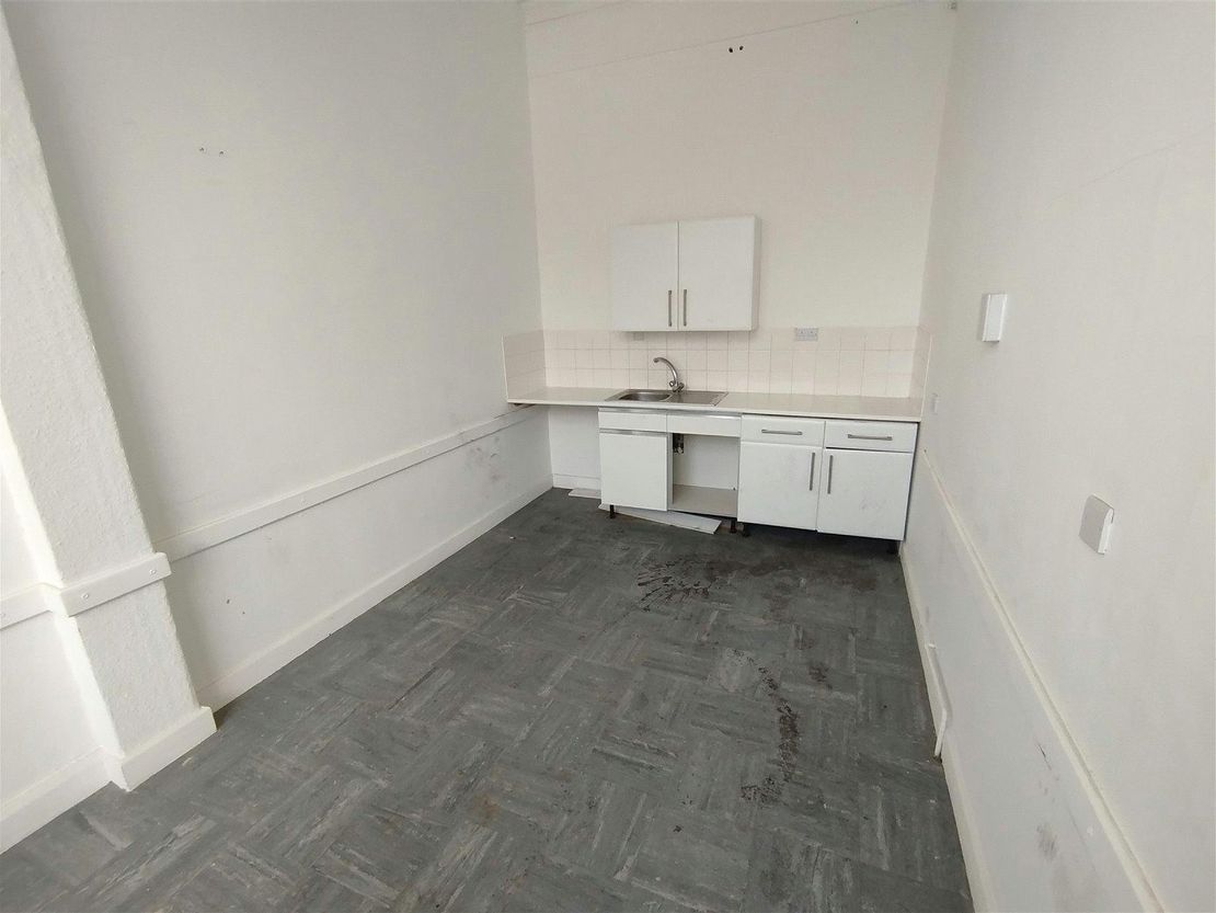 1st, 2nd & 3rd Floors, 90 High Street, Southend-on-Sea, Essex, SS1 1JN