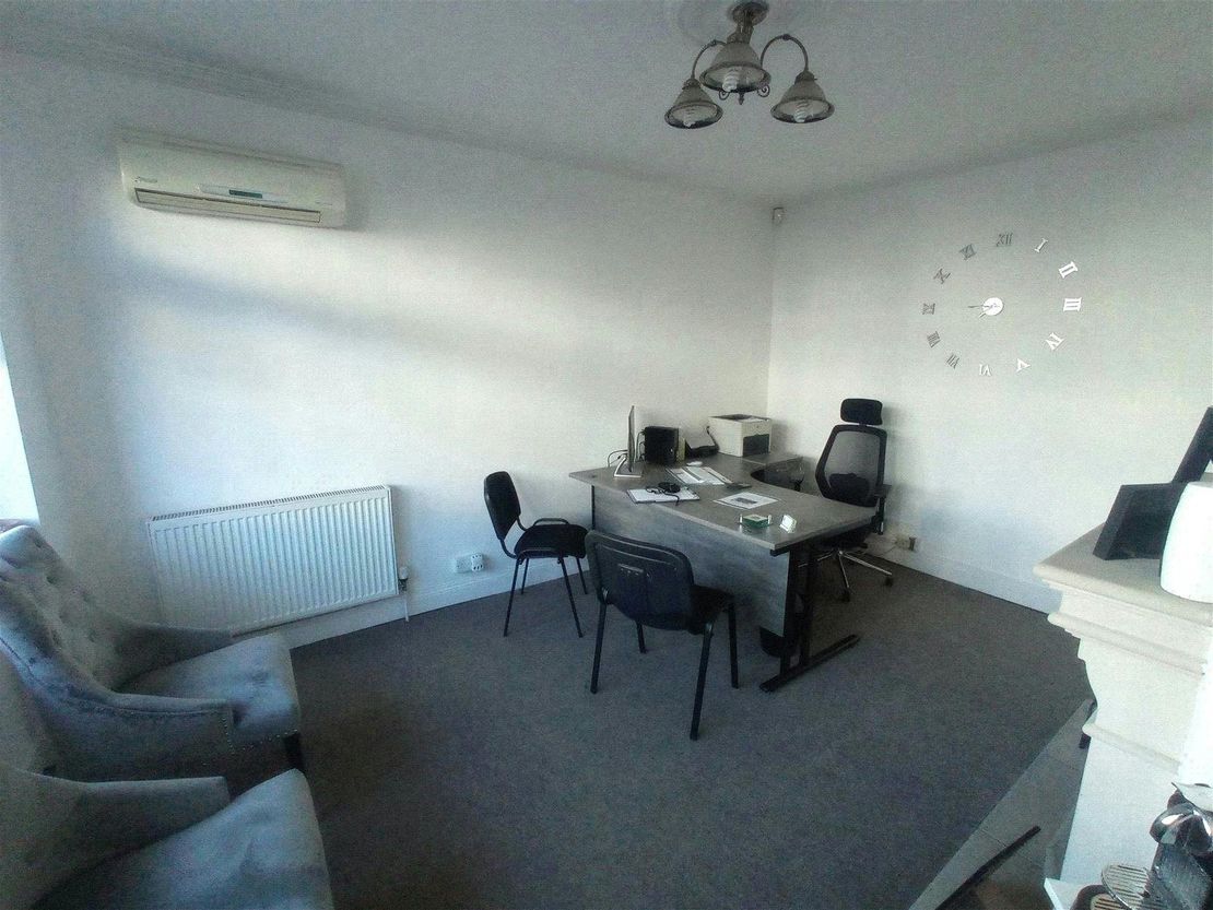 375-377,Office B, Rayleigh Road, Leigh-On-Sea, SS9 5PS