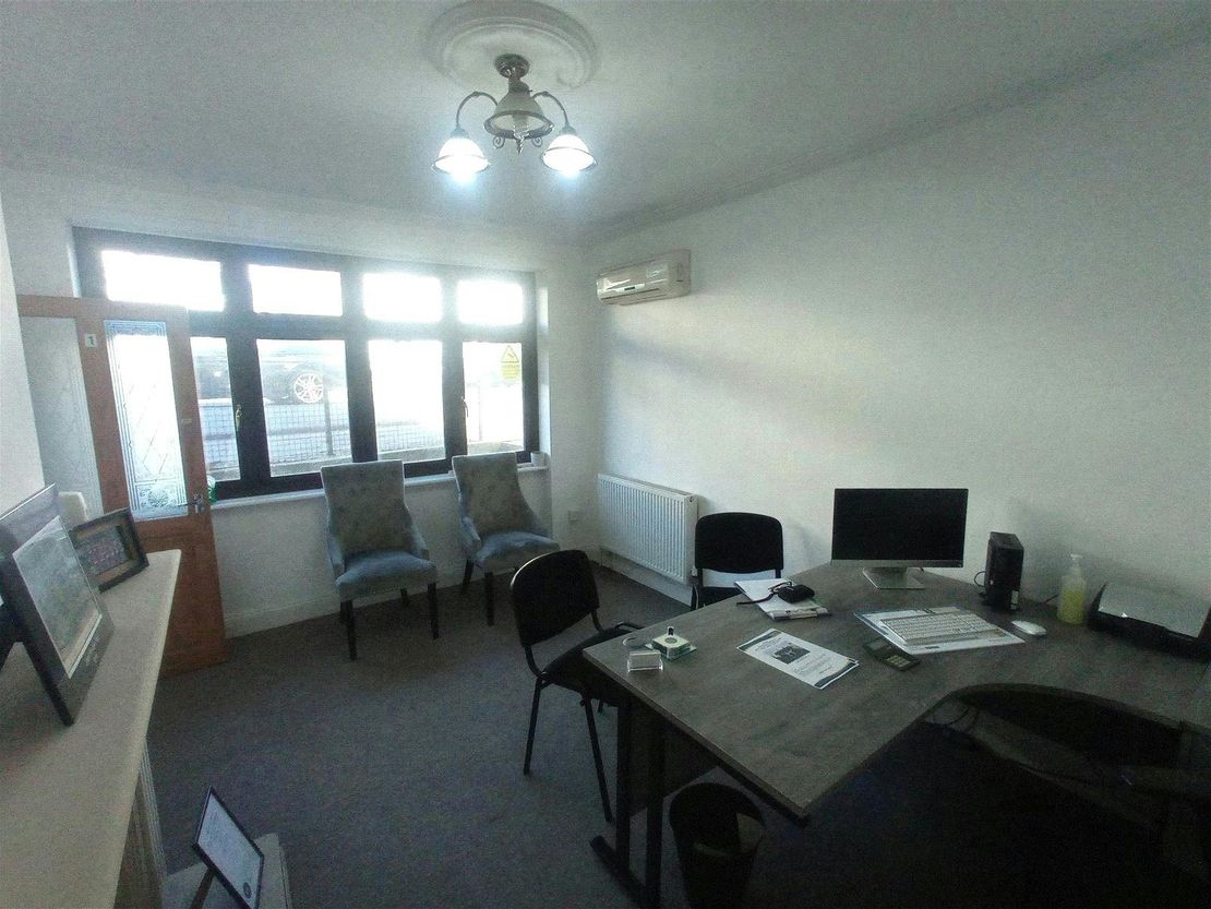 375-377,Office B, Rayleigh Road, Leigh-On-Sea, SS9 5PS