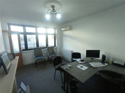 Property Image for 375-377,Office B, Rayleigh Road, Leigh-On-Sea, SS9 5PS