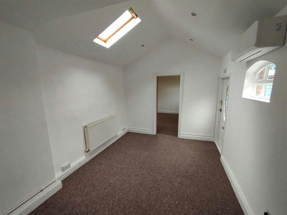 375-377,Office B, Rayleigh Road, Leigh-On-Sea, SS9 5PS