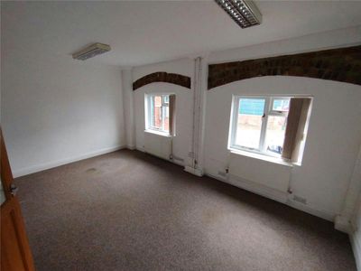 Property Image for 375-377,Office B, Rayleigh Road, Leigh-On-Sea, SS9 5PS