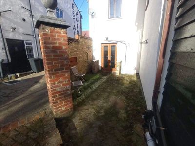 Property Image for 375-377,Office C, Rayleigh Road, Leigh-On-Sea, SS9 5PS