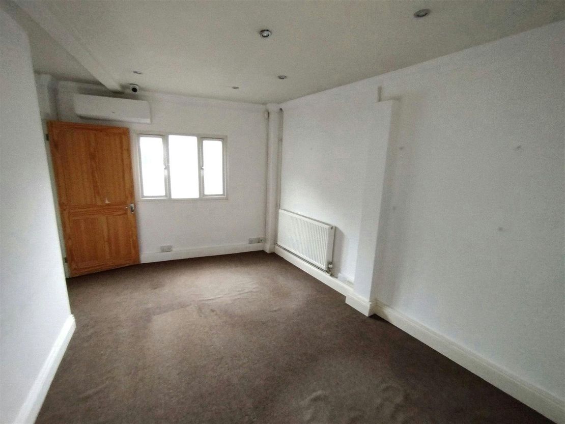 375-377,Office C, Rayleigh Road, Leigh-On-Sea, SS9 5PS