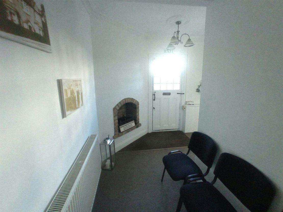 375-377,Office A, Rayleigh Road, Leigh-On-Sea, SS9 5PS