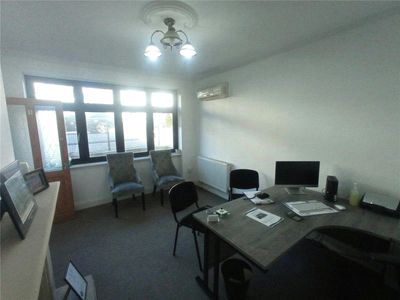 Property Image for 375-377,Office A, Rayleigh Road, Leigh-On-Sea, SS9 5PS