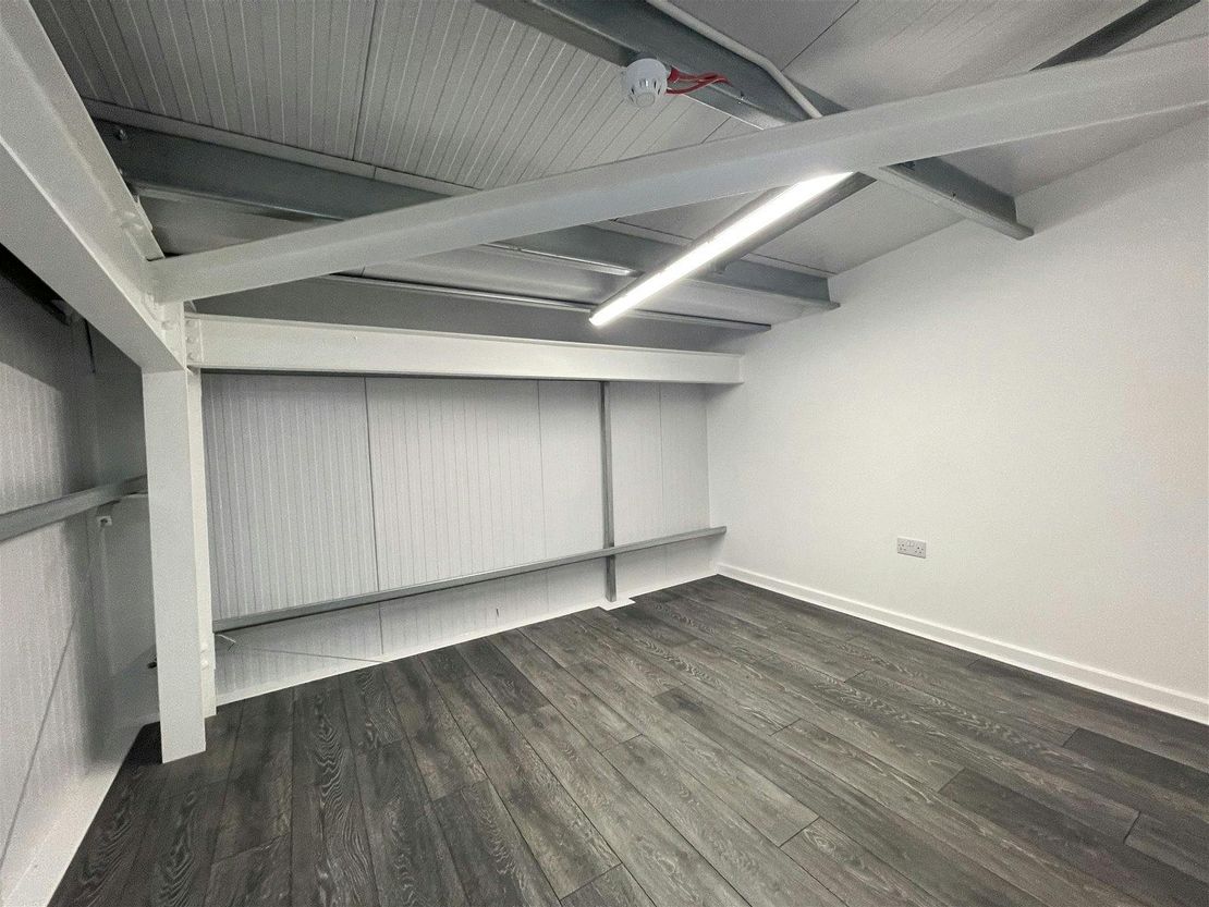 Unit 6 Abrac Works, Albright Industrial Estate, Ferry Lane, Rainham, RM13 9BU