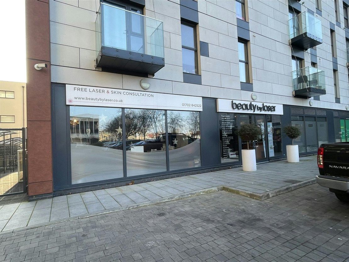 Unit 3, Beaumont Court, 61-71 Victoria Avenue, Southend-on-Sea, SS2 6EB