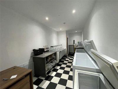 Property Image for Unit 2, Beaumont Court, 61-71 Victoria Avenue, Southend-on-Sea, SS2 6EB