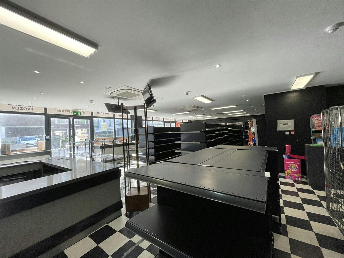 Unit 2, Beaumont Court, 61-71 Victoria Avenue, Southend-on-Sea, SS2 6EB