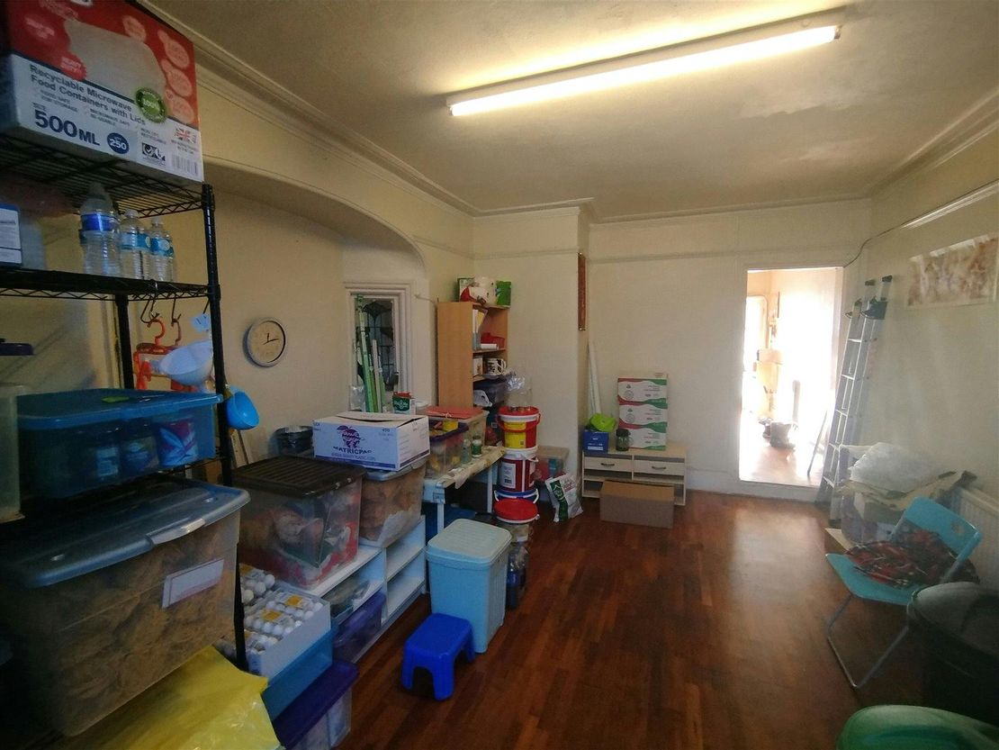 373 Westborough Road, Westcliff-on-Sea, Essex, SS0 9TS