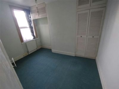 Property Image for 373 Westborough Road, Westcliff-on-Sea, Essex, SS0 9TS