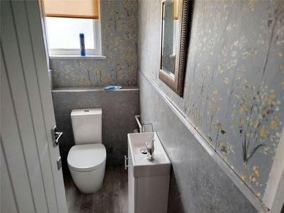 Property Image for 1111-1115, London Road, Leigh-on-Sea, SS9 3JJ