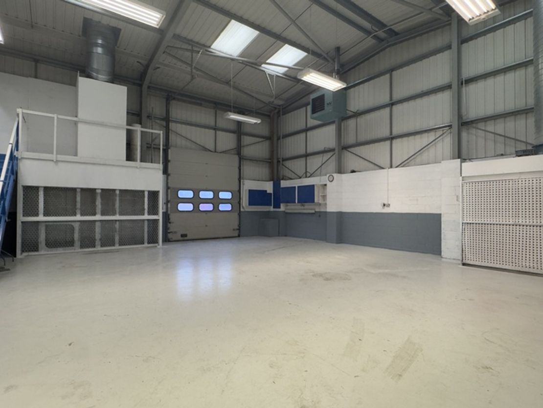 Unit 23 Silver Birches Business Park, Aston Road, Bromsgrove, Worcestershire, B60 3EU