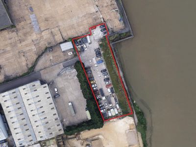 Property Image for Yard, Dentons Wharf, Mulberry Way, Belvedere, Kent, DA17 6AN