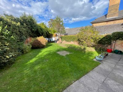 Property Image for Bilton Road, Rugby, Warwickshire, CV22 7AB