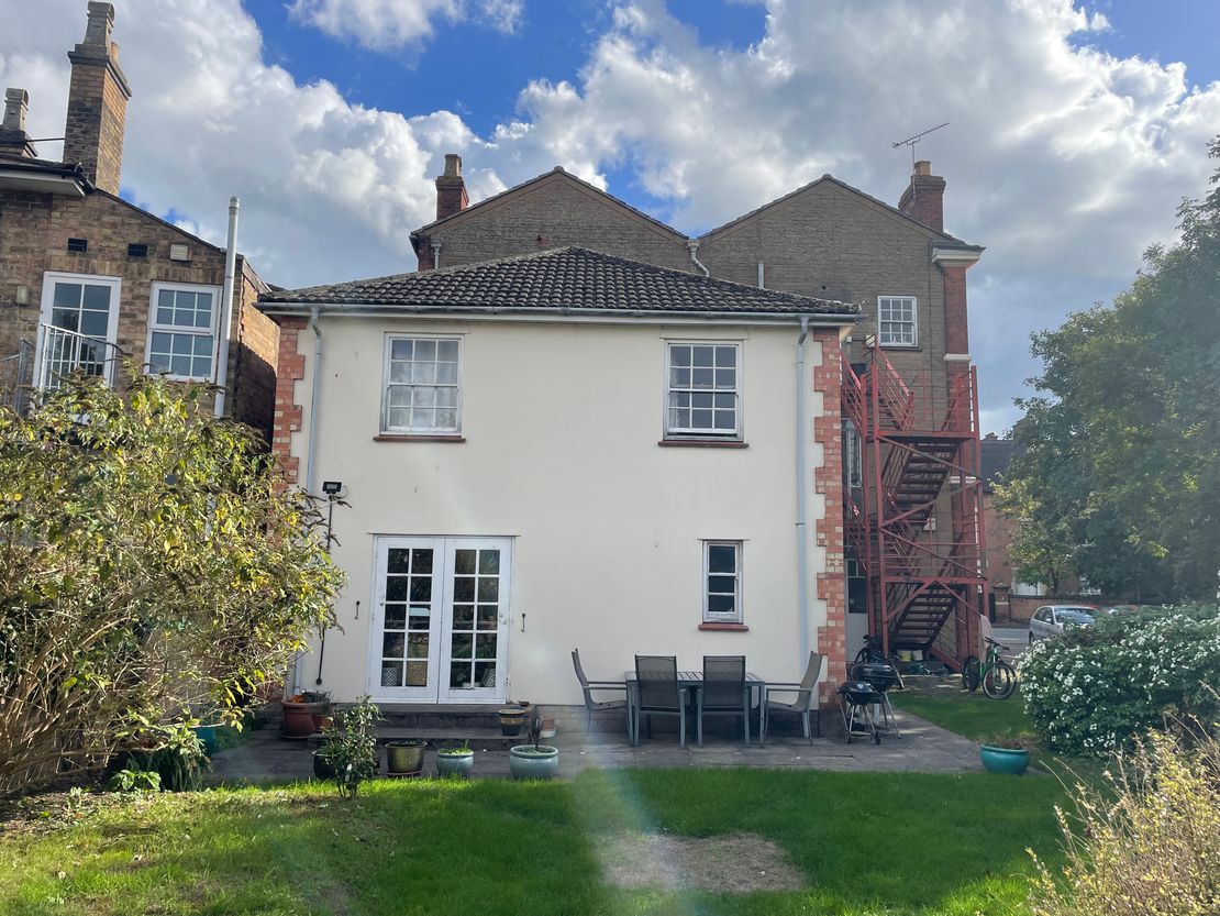 Bilton Road, Rugby, Warwickshire, CV22 7AB