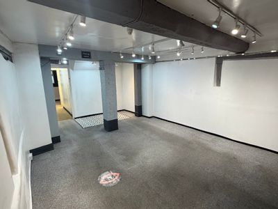 Property Image for 70 Market Place, Warwick, Warwickshire, CV34 4SD