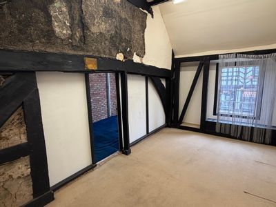 Property Image for 70 Market Place, Warwick, Warwickshire, CV34 4SD
