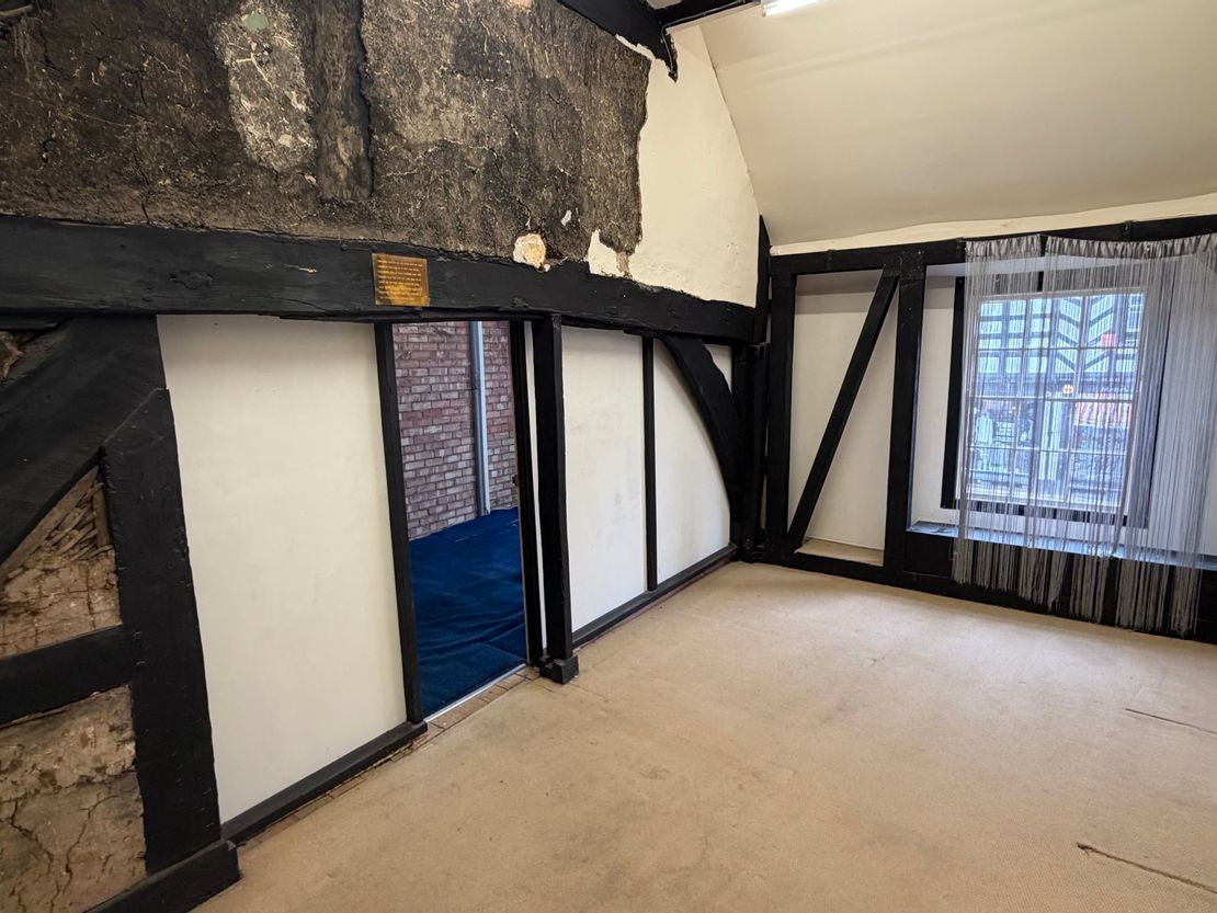 70 Market Place, Warwick, Warwickshire, CV34 4SD