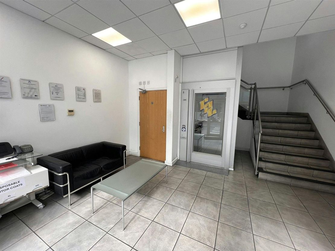 Unit 2, Bay 6, Campfield Road, Shoeburyness, Southend-on-Sea, SS3 9FL