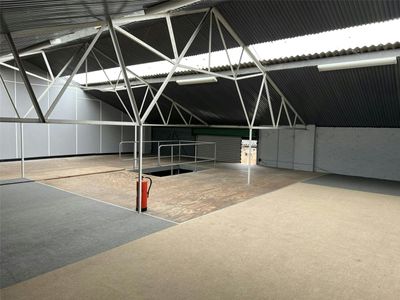 Property Image for Unit 2, 45 Brook Road, Rayleigh, SS6 7XJ