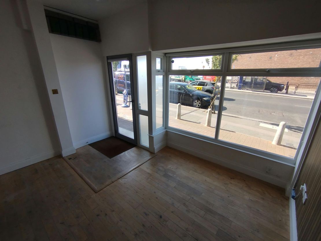 19A Station Road, Westcliff-on-Sea, Essex, SS0 7RA