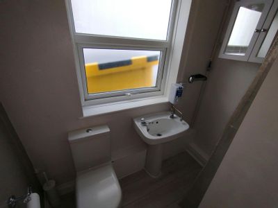 Property Image for 19A Station Road, Westcliff-on-Sea, Essex, SS0 7RA