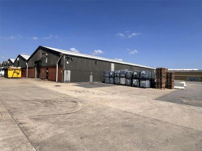 Property Image for 15 Aviation Way (Rear), Southend-On-Sea, SS2 6UN