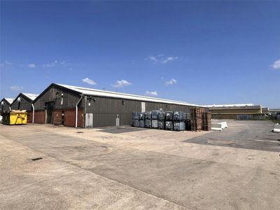 Property Image for 15 Aviation Way (Rear), Southend-On-Sea, SS2 6UN