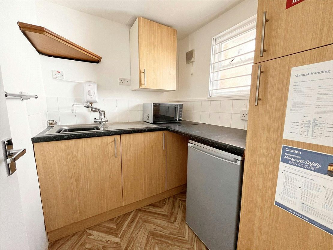 8, South Street, Rochford, SS4 1BQ