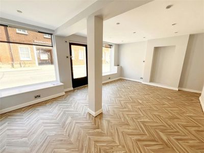 Property Image for 8, South Street, Rochford, SS4 1BQ