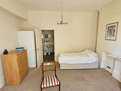 Property Image for Darwin House, Crowborough Hill, Jarvis Brook, Crowborough, TN6 2JA