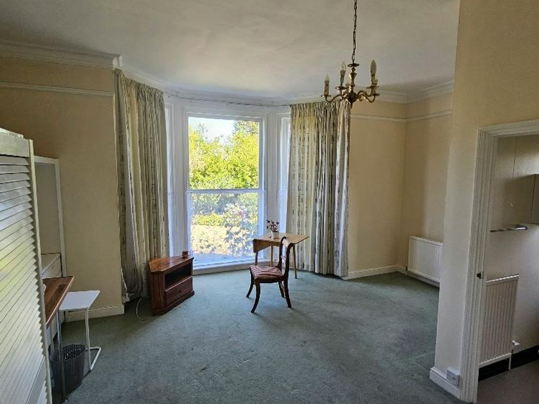 Darwin House, Crowborough Hill, Jarvis Brook, Crowborough, TN6 2JA