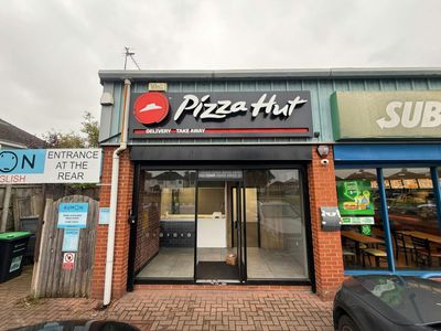 Property Image for 525 Liverpool Road, Great Sankey, Warrington, WA5 3LX