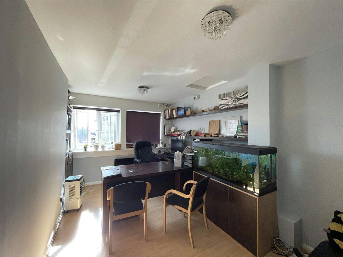Unit 10, Northgate Industrial Park, Collier Row Road, Romford, RM5 2BG