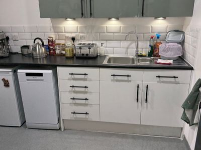 Property Image for 4 Butterly Avenue, Questor, Dartford, Kent, DA1 1JG