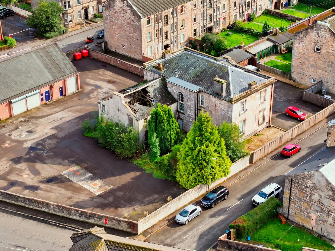 43 Bonhill Road, Dumbarton, G82 2DJ