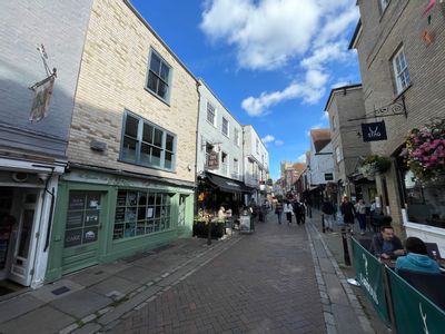 Property Image for 35, St Margaret's Street, Canterbury, Kent, CT1 2TG
