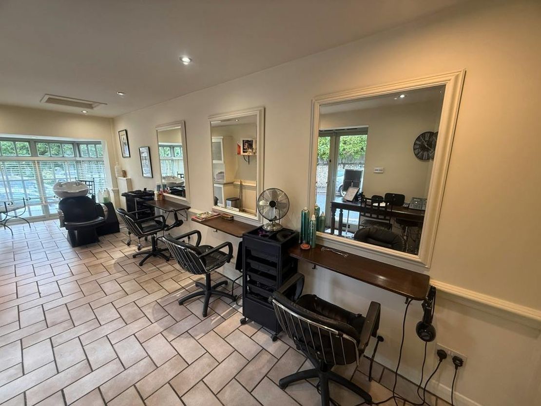 The Cottage, Church Hill, Patcham Village, Brighton, BN1 8YE