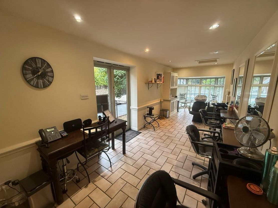 The Cottage, Church Hill, Patcham Village, Brighton, BN1 8YE