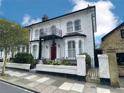 Property Image for Highfield Lodge, 2 Wilson Road, Southend On Sea, SS1 1HG