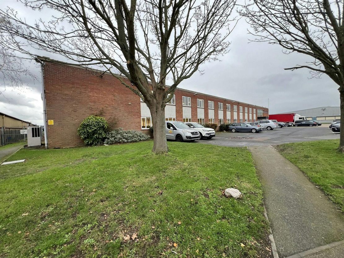 Unit 15, Aviation Way, Southend-On-Sea, SS2 6UN