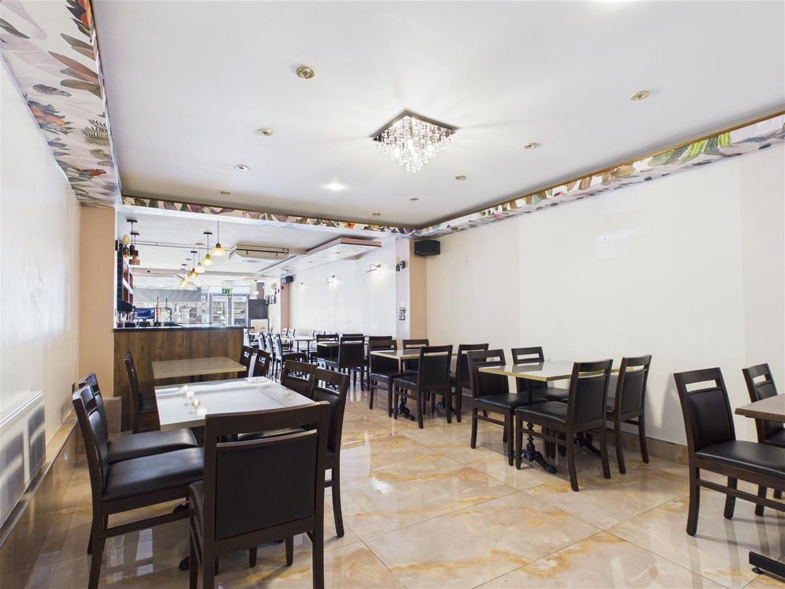 High Road, Loughton