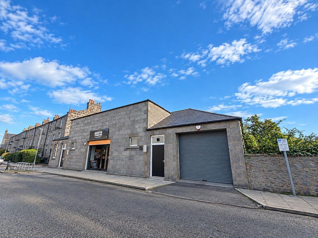 16, Chattan Place, Aberdeen, AB10 6RD