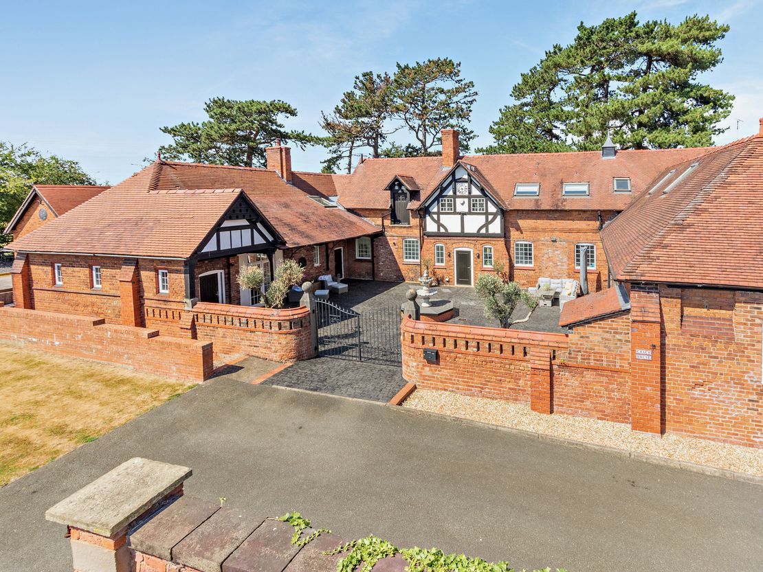 The Coach House, Kelsterton Road, Kelsterton, Flintshire, CH6 5TH