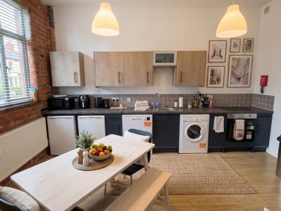 Property Image for 52 Braunstone Gate, Leicester, Leicestershire, LE3 5LG