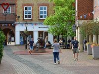 Property Image for 15 Lion & Lamb Yard, Farnham, GU9 7LL